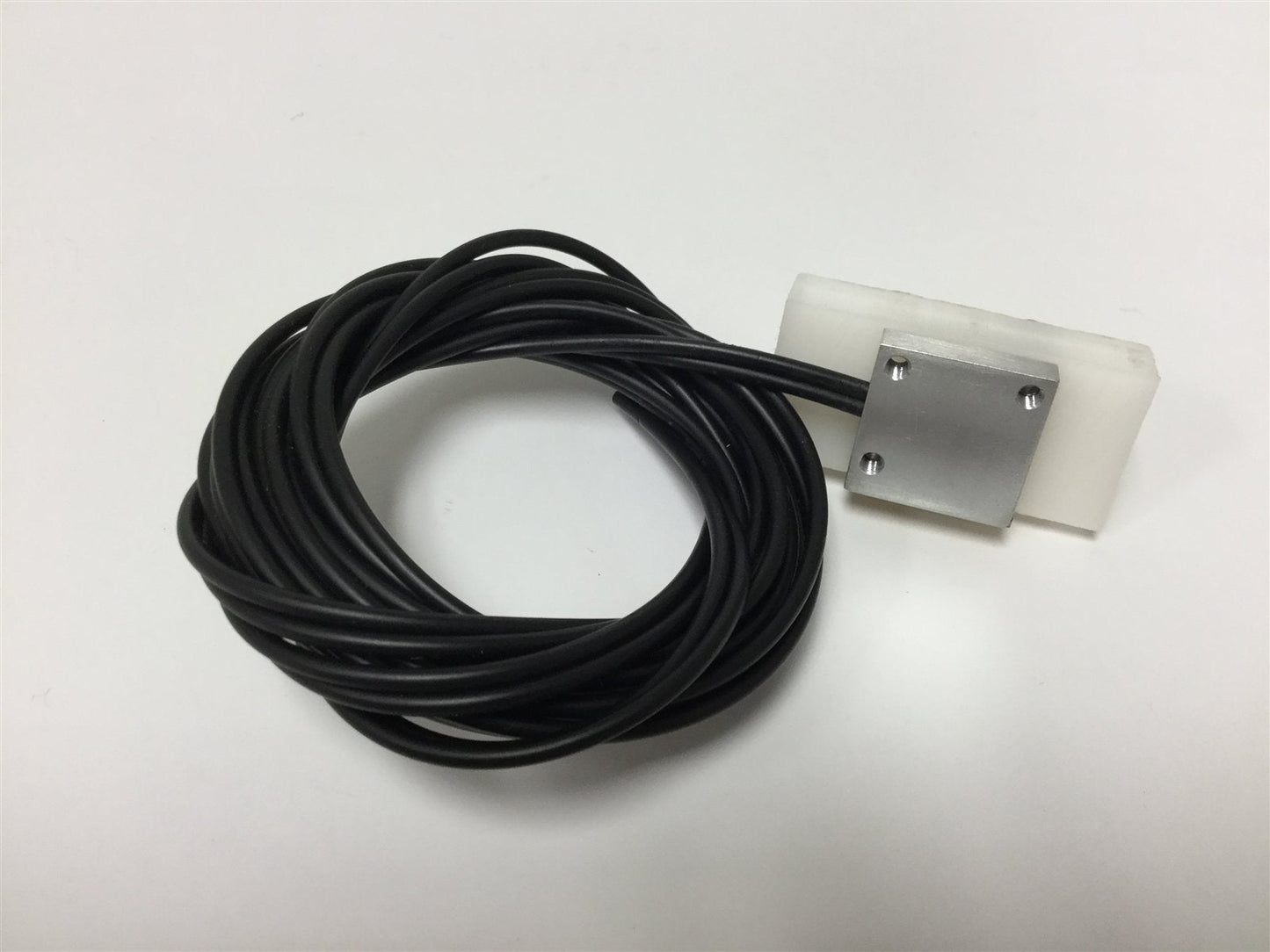 Used Banner PBRS1X326U Tight Bend Radius Fiber Optic, Length: 2m, Housing: 20 x 20mm