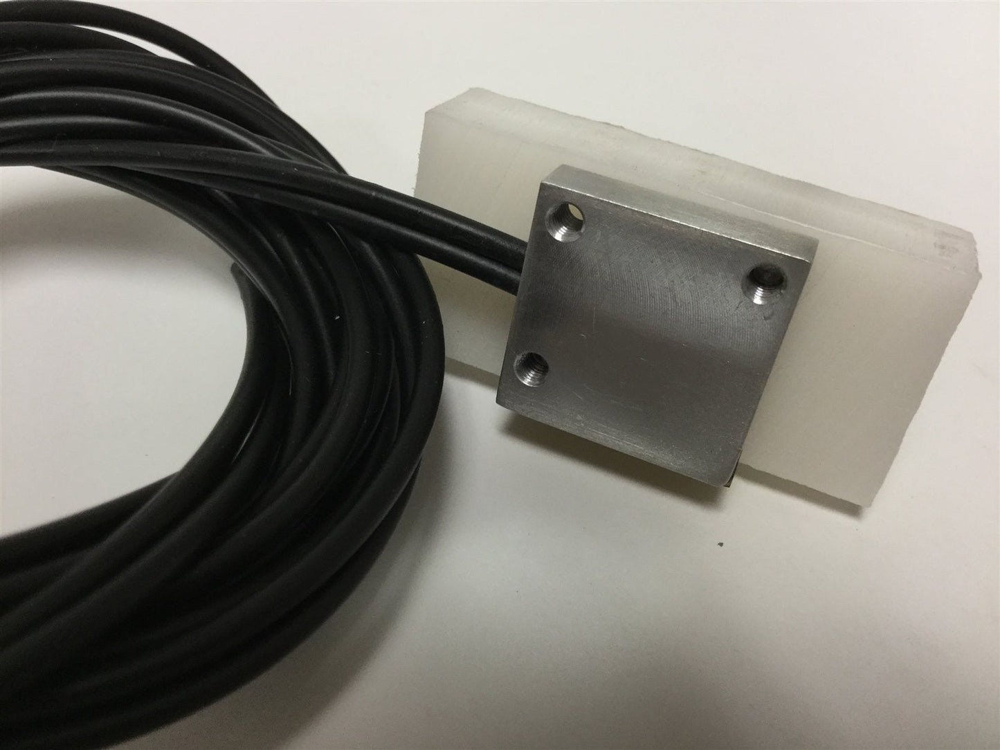 Used Banner PBRS1X326U Tight Bend Radius Fiber Optic, Length: 2m, Housing: 20 x 20mm