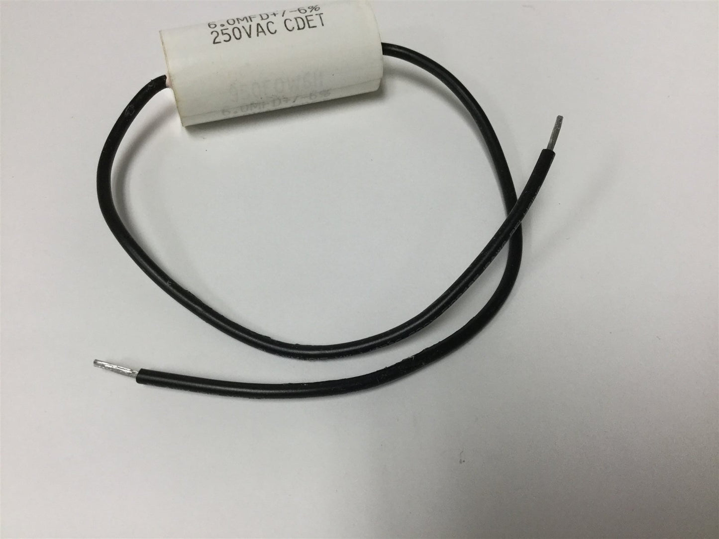 New Superior Electric 201053-069 Capacitor, Voltage: 250VAC, 6.0 MFD +/- 6%