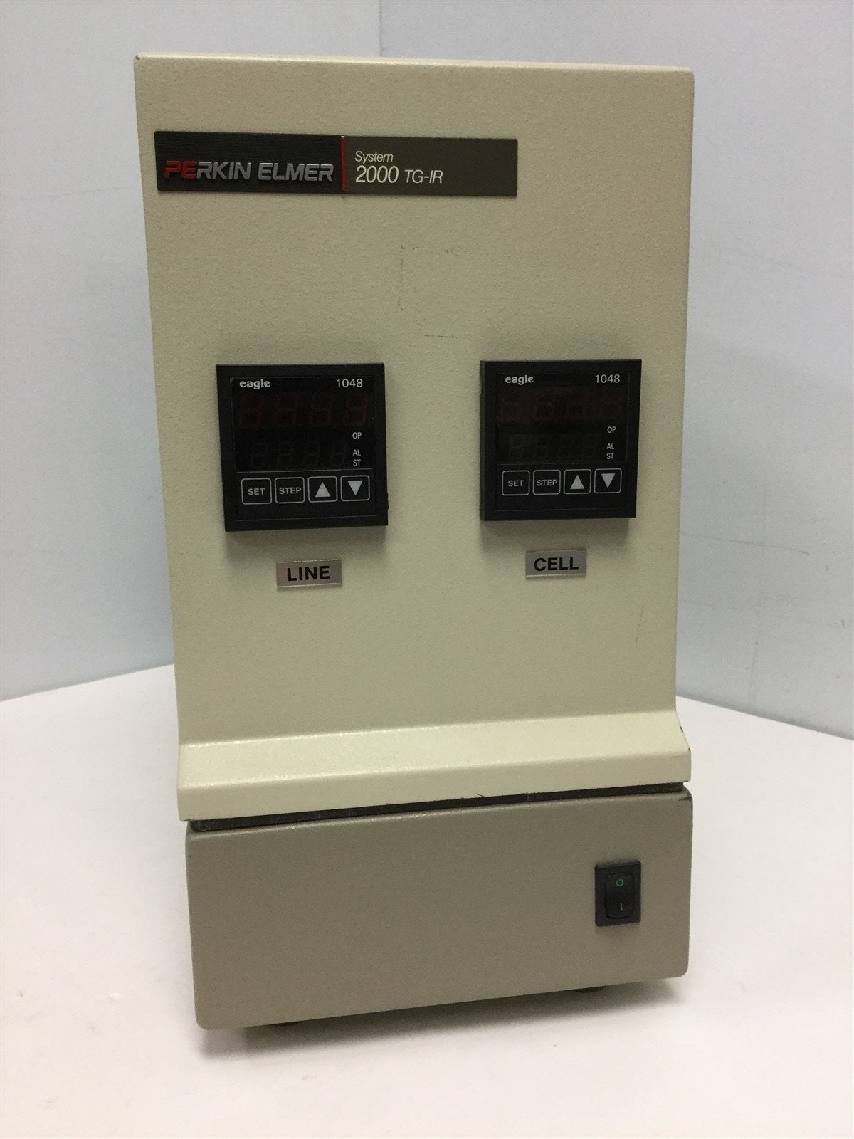 Used Perkin Elmer System 2000 TG-IR Infrared Spectrometer Interface Voltage: 120/240V