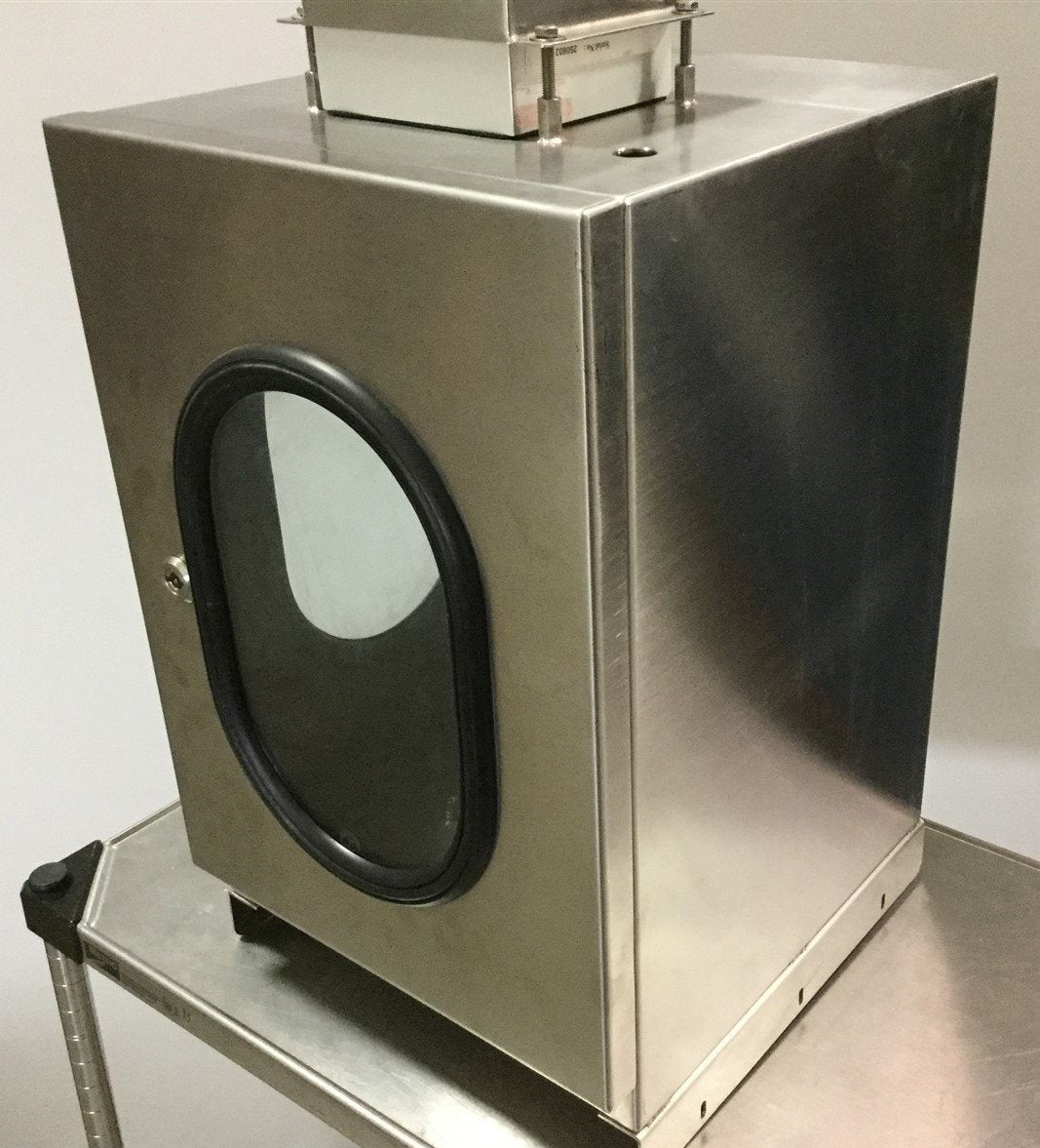 Used Stainless Steel Enclosure, 2 Windows, 15" x 19" x 13" Port: 1" NPT, 5.25" Filter