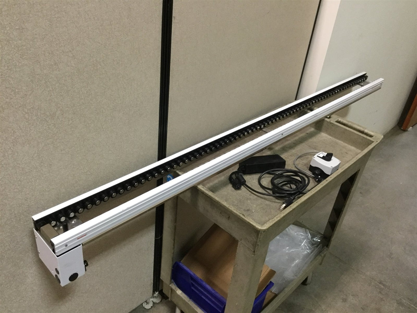 Used Quickdraw 802557 Slip Roller Conveyor 3"x 72"Long w/ Controller & PS 100-240VAC