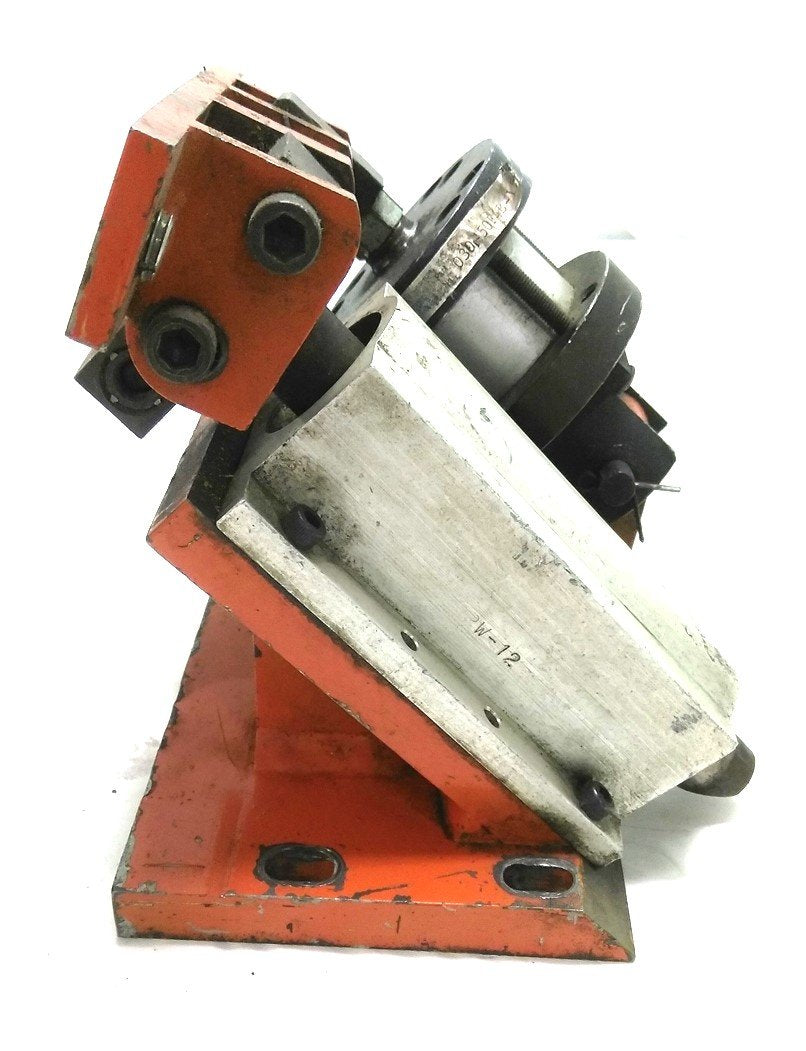 Used Miller D30-50F4B-15 Pneumatic Clamp, 72 Degree Angle, 1" Travel, 80psi, 1/8"NPT