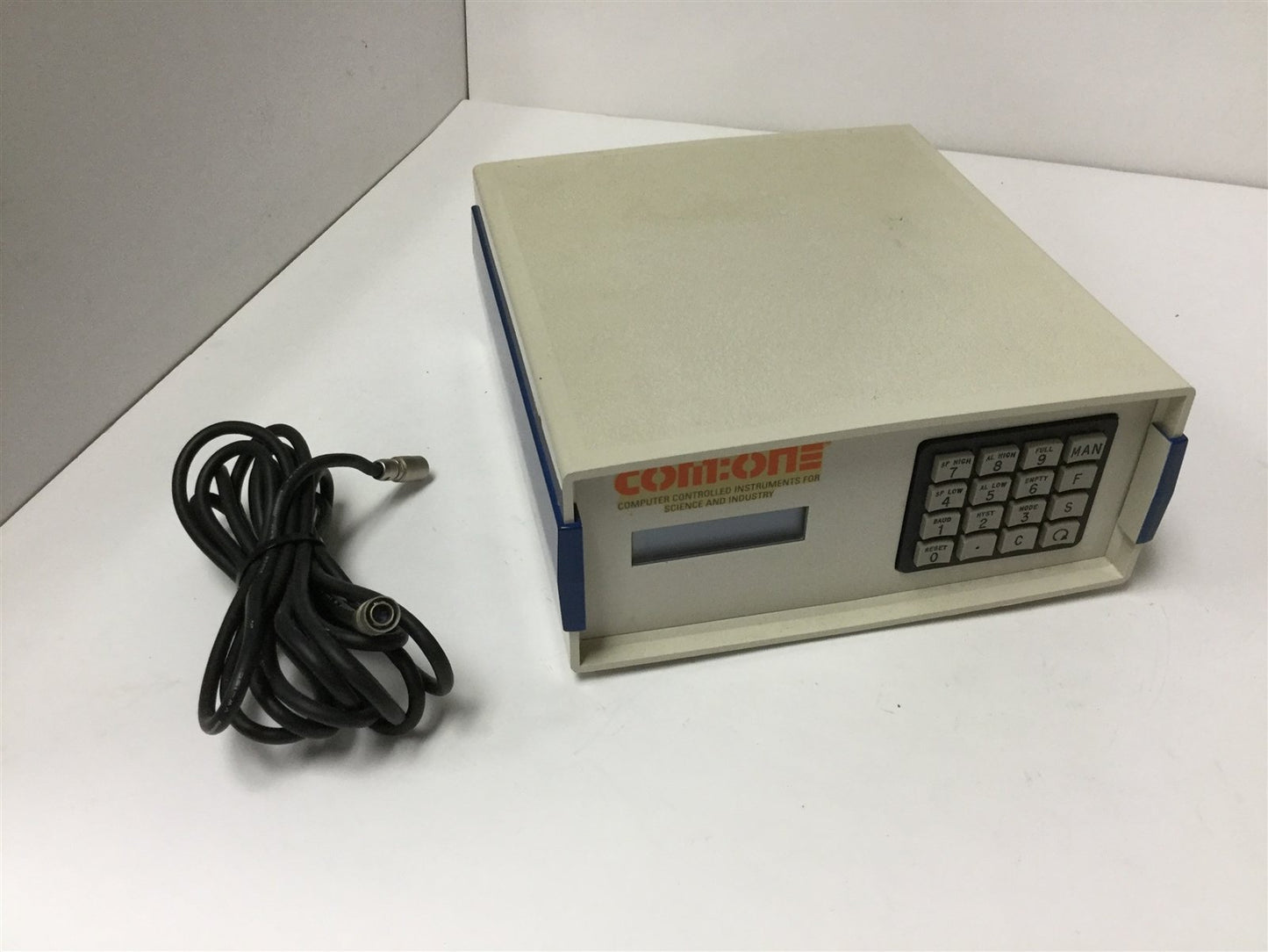 Used Com:One Isolator, Voltage: 115VAC, With Probe/Relay 4-Pin Connections