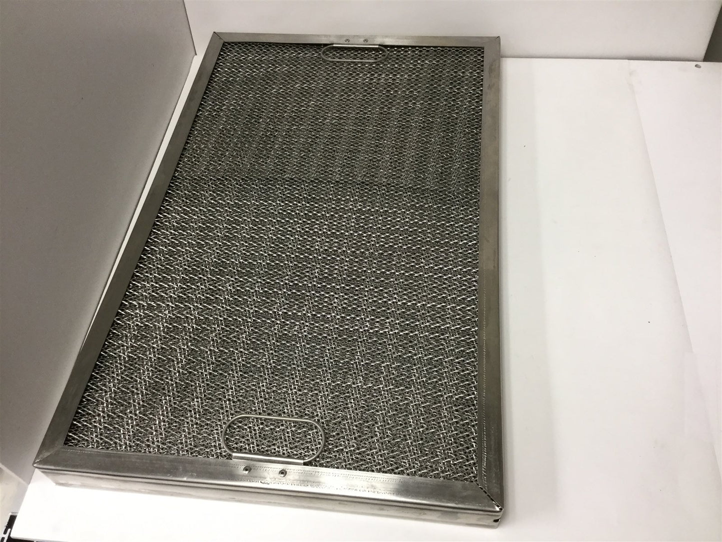 Used Metal Panel Filter, Dimensions: 24.5" x 15.5" x 1.75", Filter Has Handles