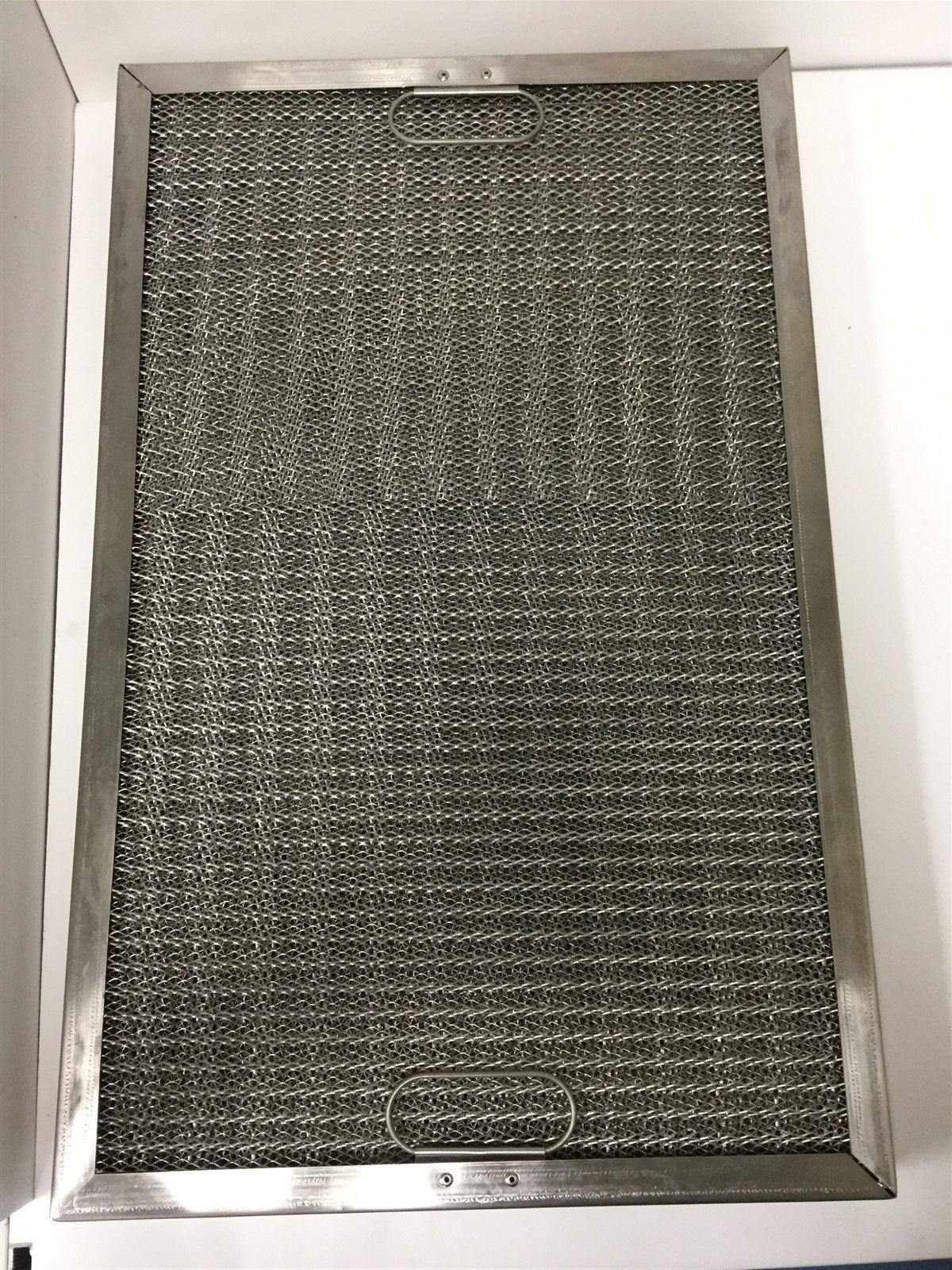 Used Metal Panel Filter, Dimensions: 24.5" x 15.5" x 1.75", Filter Has Handles
