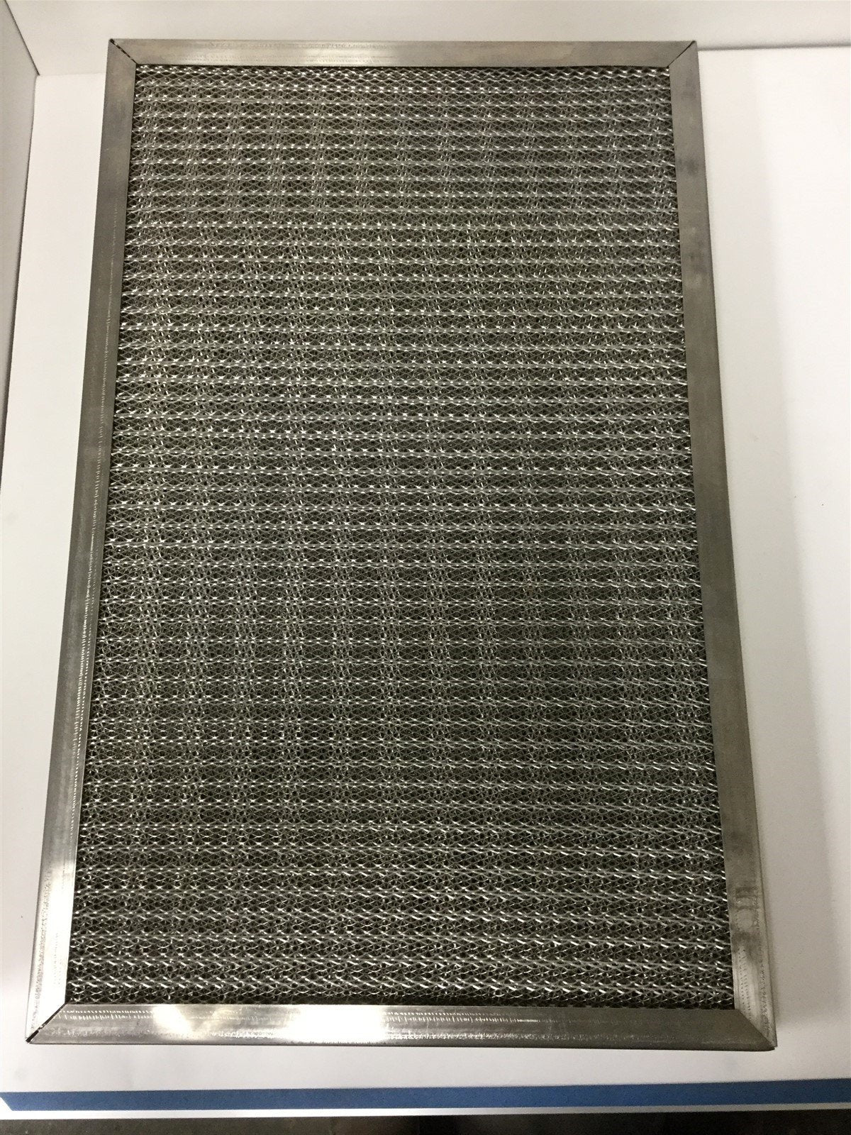 Used Metal Panel Filter, Dimensions: 24.5" x 15.5" x 1.75", Filter Has Handles