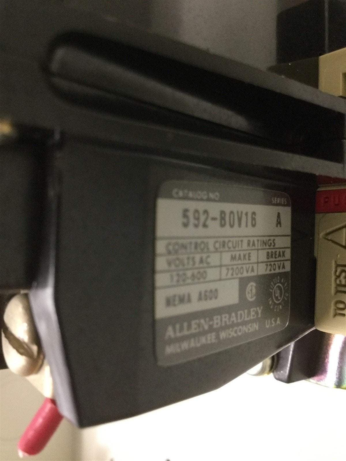 Used Allen Bradley 592-B0V16 Overload Relay, 3-Pole, 120-600V, In 592-BAV16 Enclosure