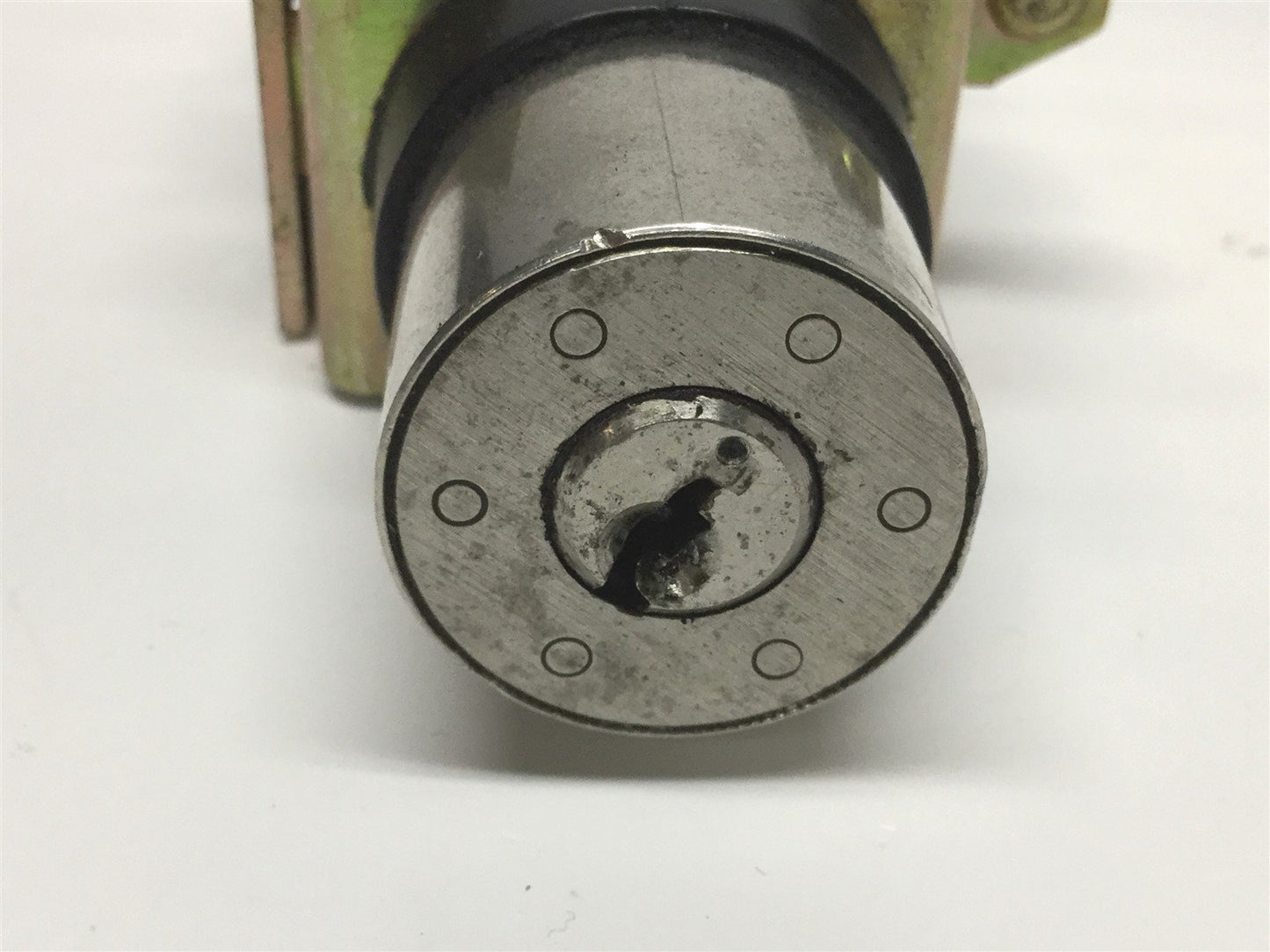Used Siemens 3ST1357-1CB00 Key Selector Control Switch 380VAC 10A SSG10 *Missing Key*