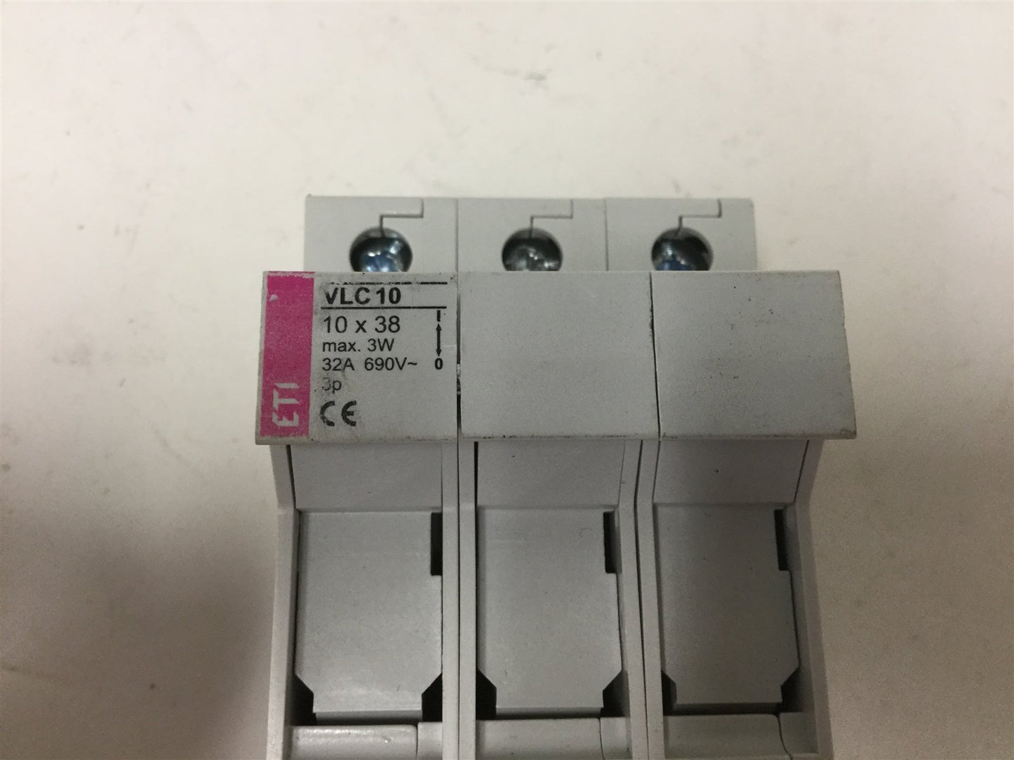 Used ETI VLC10 3-Pole Fuse Holder, Rating: 3W 32A 690VAC, DIN Rail Mounting