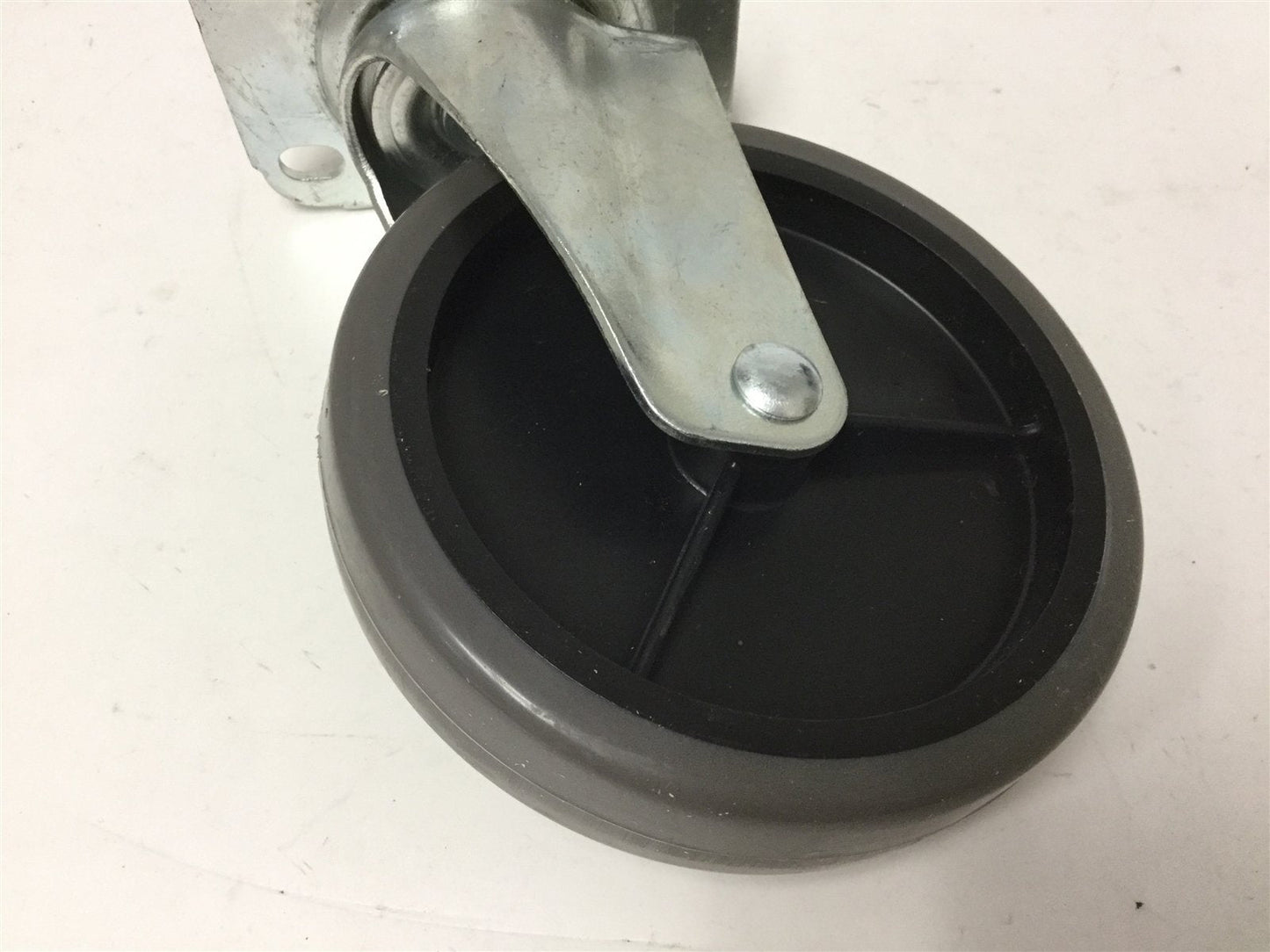 New Lot of 4 New Casters, 2x Swivel and 2x Rigid, Wheel Diameter: 4.925" (125mm)