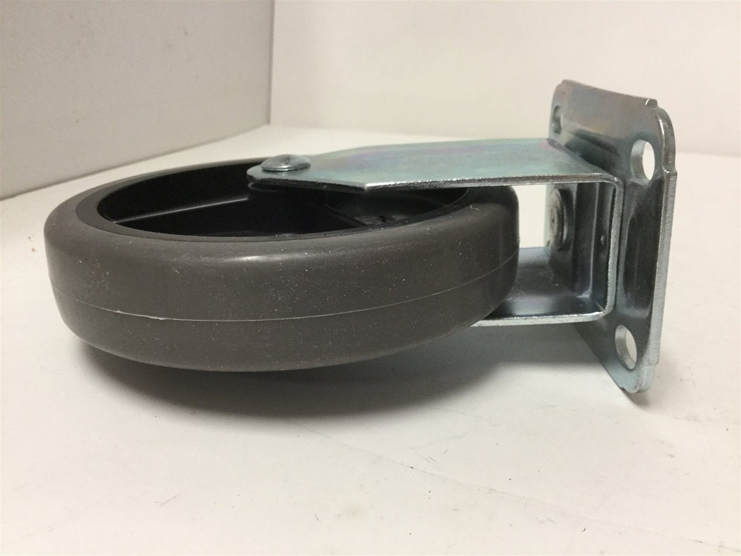 New Lot of 4 New Casters, 2x Swivel and 2x Rigid, Wheel Diameter: 4.925" (125mm)