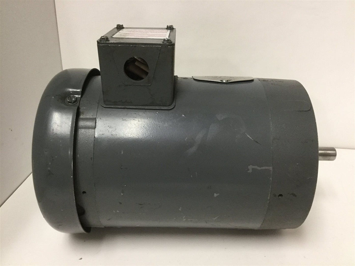 Used Boston Gear GYTF-B General Purpose Motor, Voltage: 575VAC, Shaft Diameter: 5/8"