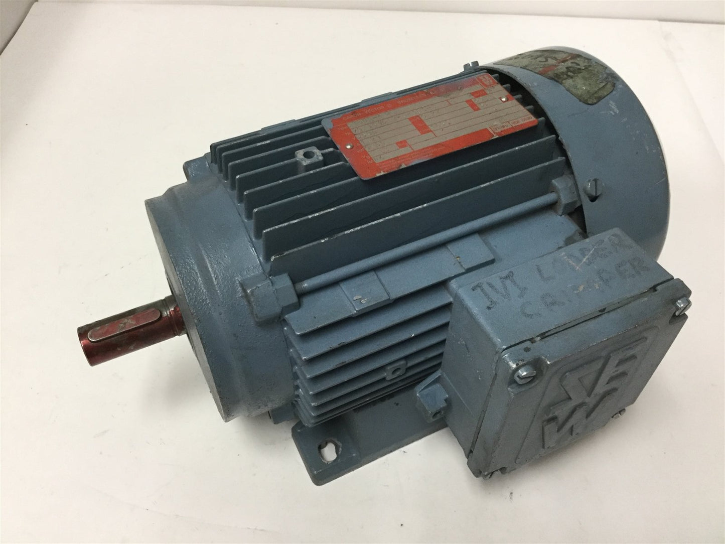 Used Sew Eurodrive DT80N-6 AC Motor, Voltage: 550V, Shaft Diameter: 19mm