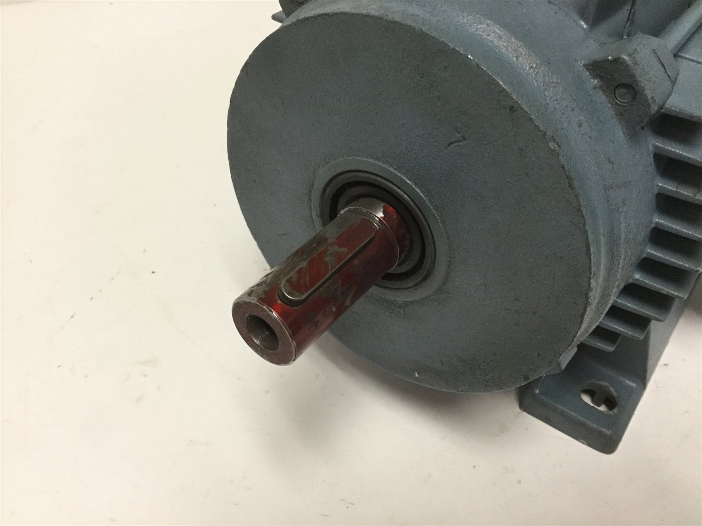 Used Sew Eurodrive DT80N-6 AC Motor, Voltage: 550V, Shaft Diameter: 19mm