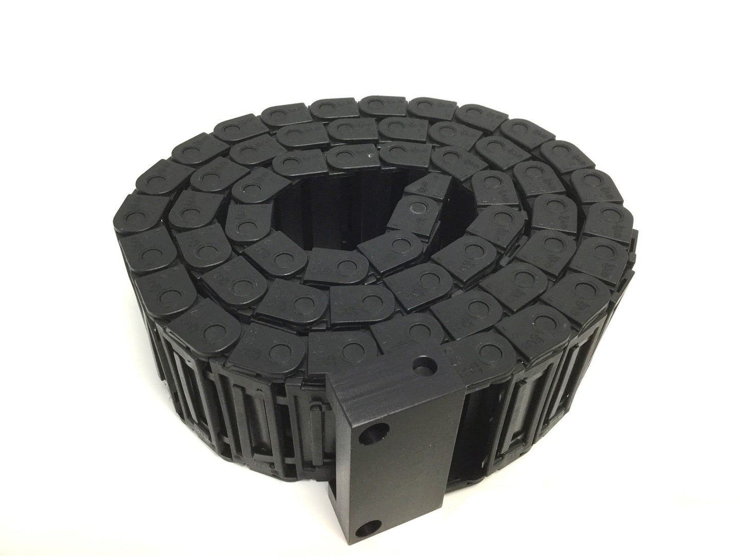 Used Igus 07-50-028 Energy Chain Bend Radius: 28mm (R28), Length: 44", In-Width: 50mm