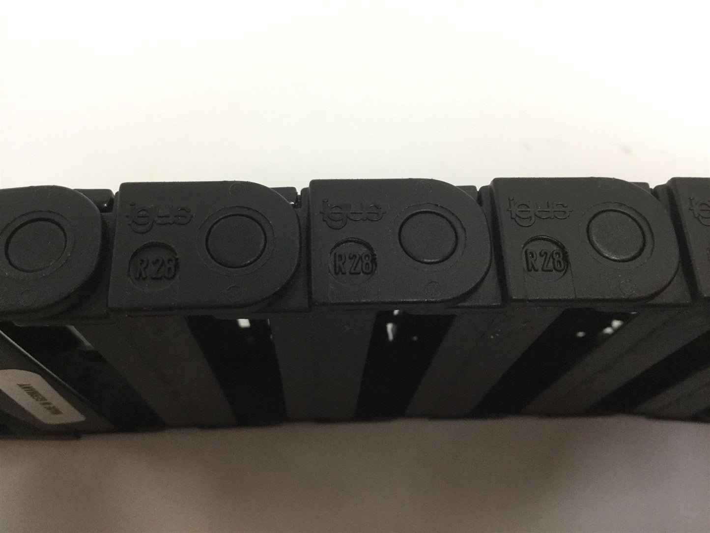 Used Igus 07-50-028 Energy Chain Bend Radius: 28mm (R28), Length: 44", In-Width: 50mm
