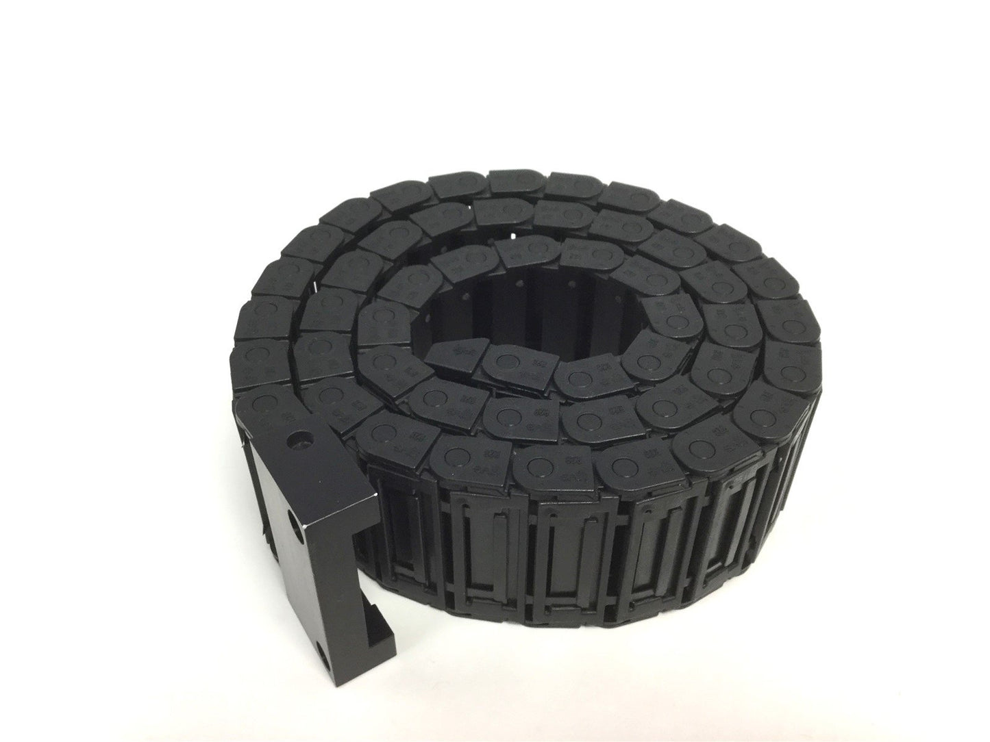 Used Igus 07-50-028 Energy Chain Bend Radius: 28mm (R28), Length: 41", In-Width: 50mm