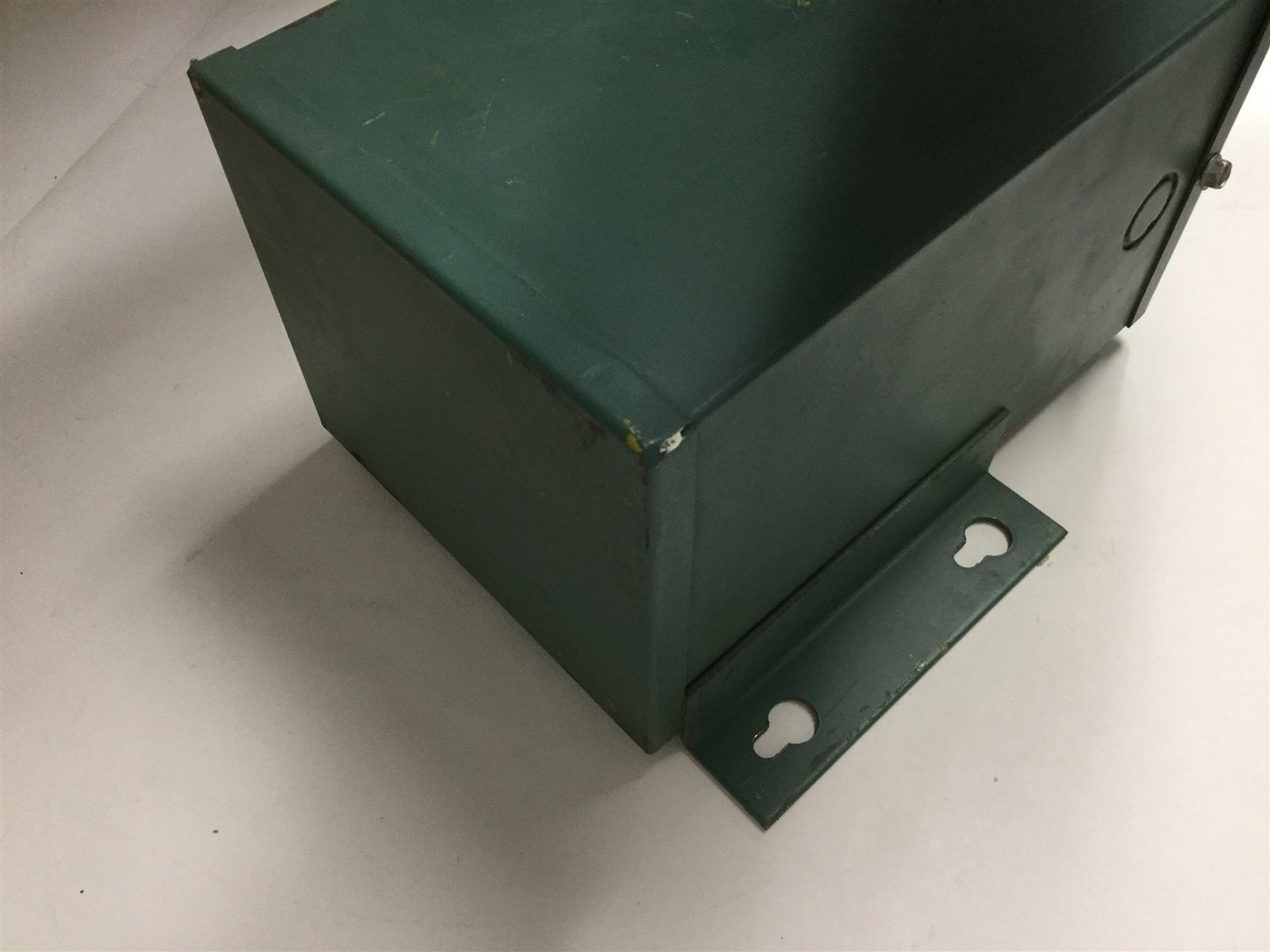 Used Hevi Duty Electric HS7F1.5A Transformer, Primary: 240/480V, Secondary: 120/240V