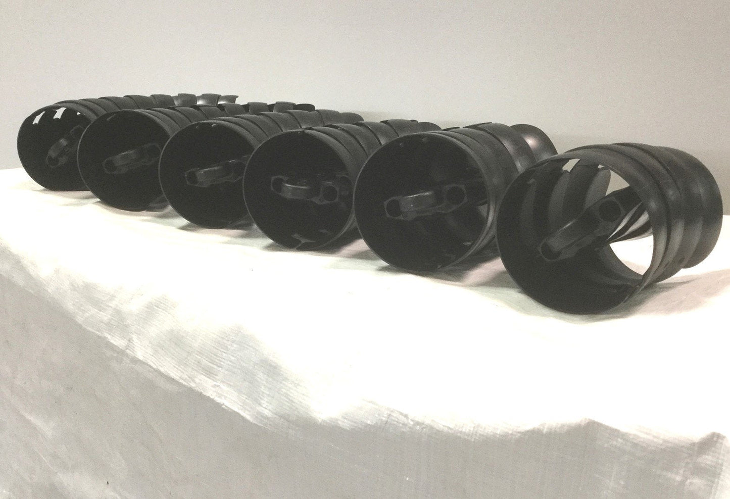 New – Open box IGUS TRE.100.145 TriFlex R EZ E-Chain 3D Multi-Axis 4.25"ø Links: 34 Length: 44"