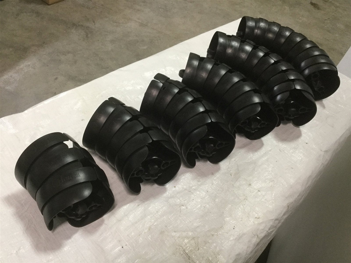 New – Open box IGUS TRE.100.145 TriFlex R EZ E-Chain 3D Multi-Axis 4.25"ø Links: 34 Length: 44"