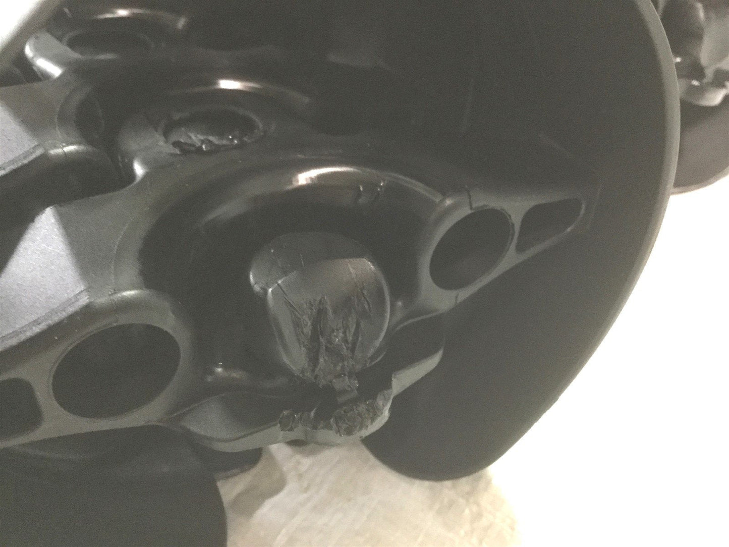 New – Open box IGUS TRE.100.145 TriFlex R EZ E-Chain 3D Multi-Axis 4.25"ø Links: 34 Length: 44"