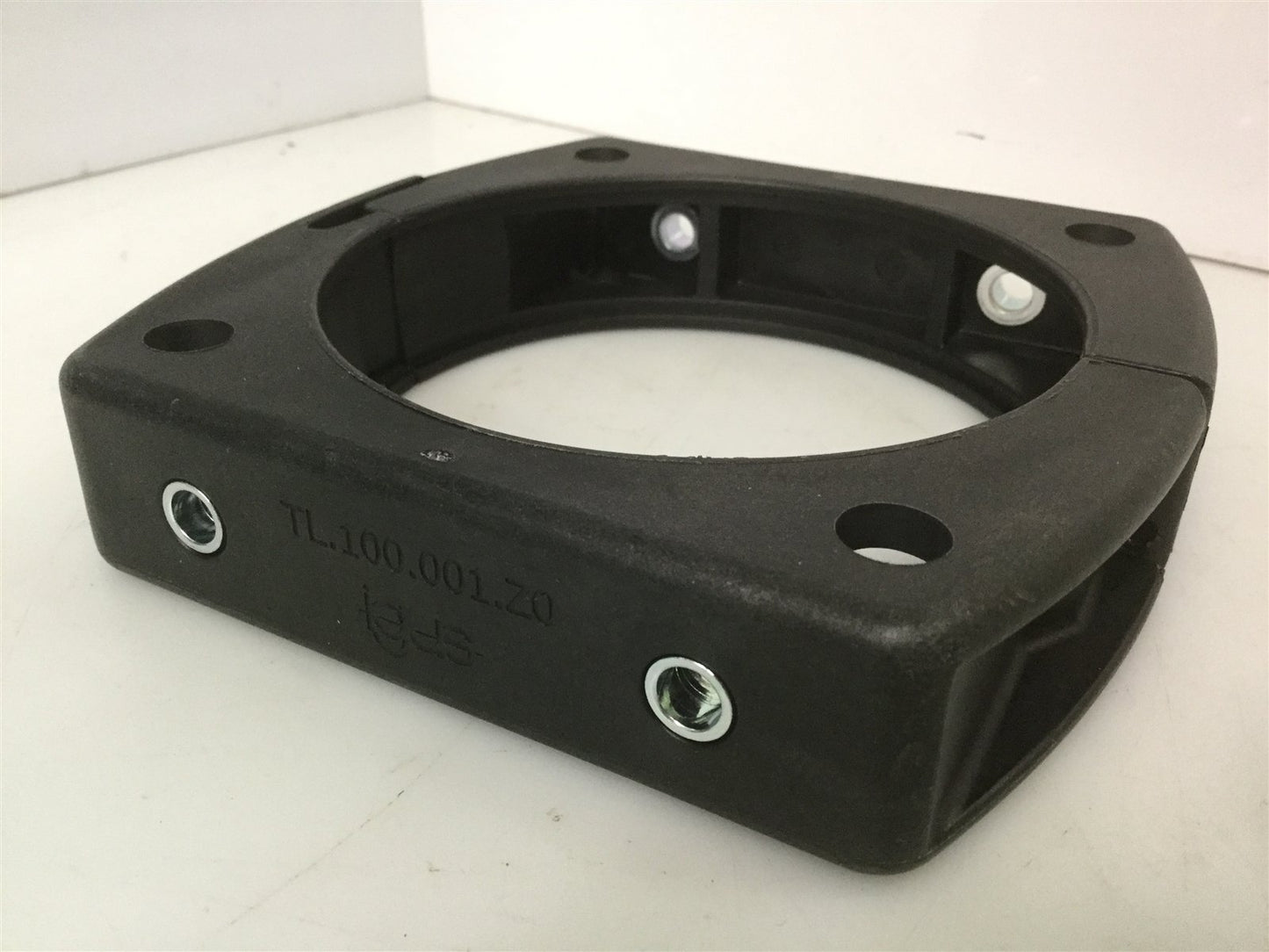 New IGUS TL.100.01.Z0 TriFlex E-Chain Mounting Bracket Intermediate TRL/TRC/TRE