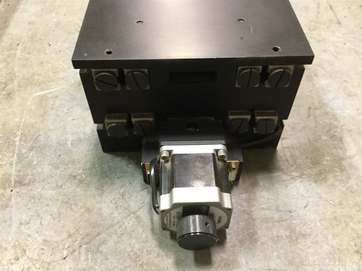 Used Danaher Precision Systems BAZ Z-Elevator Stage 2mm Travel 50kg 7 1/8 x 15 3/4"