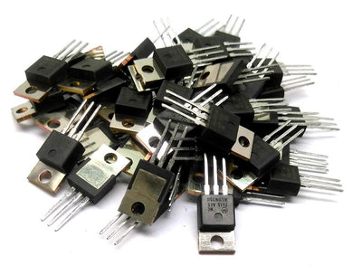 New Lot of 45 New Motorola MC7815ACT Linear Voltage Regulators, In: 35V Out: 15V 1A