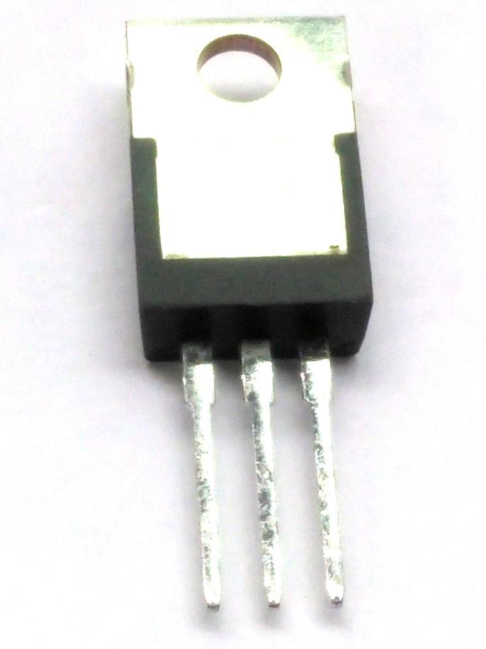 New Lot of 45 New Motorola MC7815ACT Linear Voltage Regulators, In: 35V Out: 15V 1A