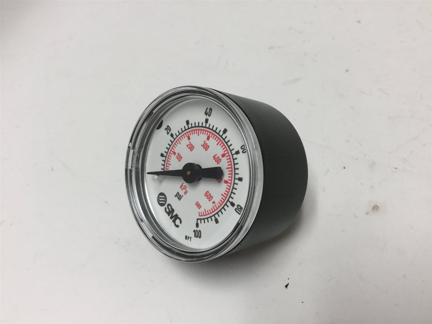 New Lot of 3 New SMC K40-KP0.7-N01MS Pressure Gauges, Range: 0-100psi (0-680kPa)