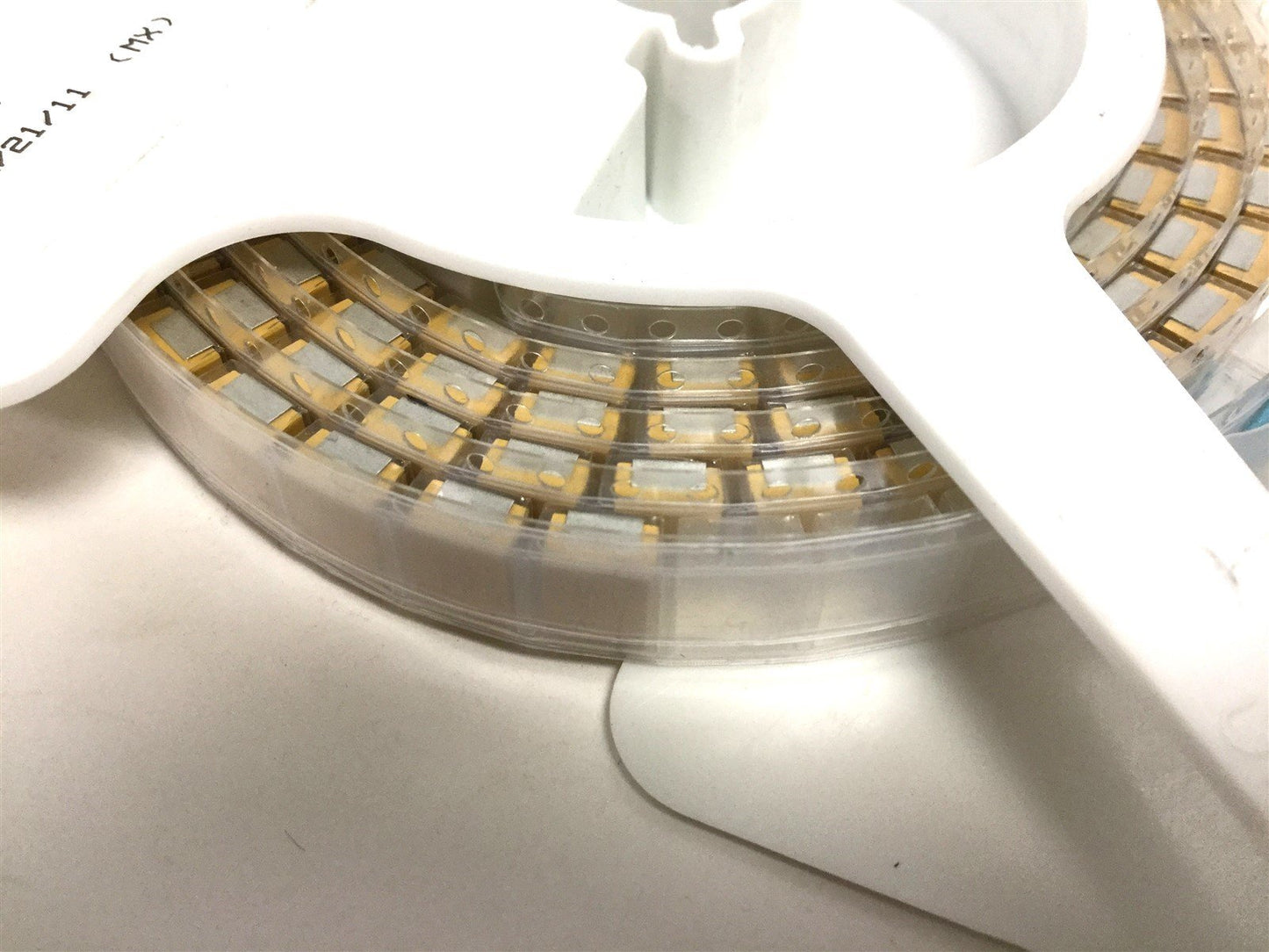 New Lot of 113 New Kemet T510E107M025ATE050 11uF Molded Tantalum Capacitors 25V