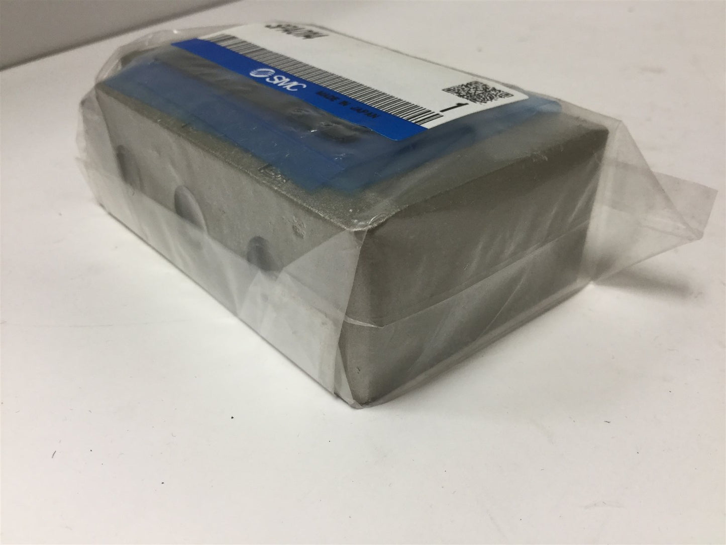 New Lot of 3 New SMC SPA0114 Subplates, Ports: 1/8" NPT and 1/4" NPT, 3.25" x 2.125"