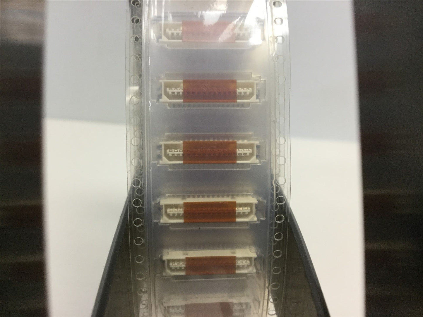 New Lot of 280 New Hirose Electric DF9MA-31P-1V(32) Header Connector 31 Positions