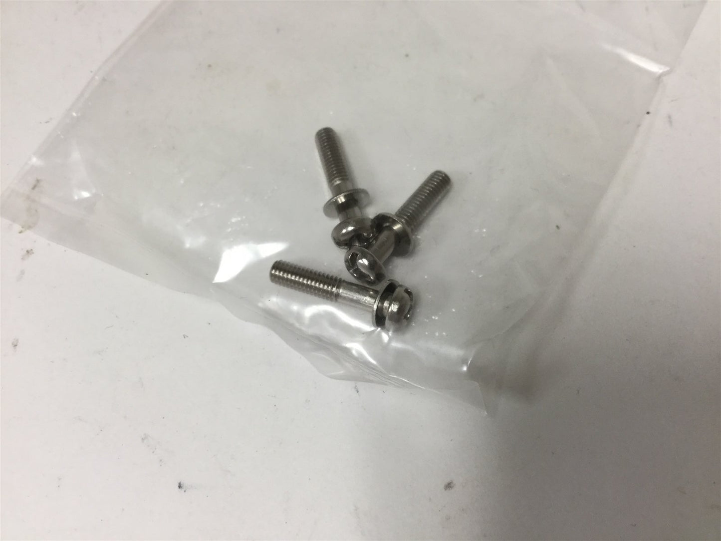 New SMC SY70M-1-12A1-N13 Manifold Supply/Exhaust Block, 1/2" Push-In Connections