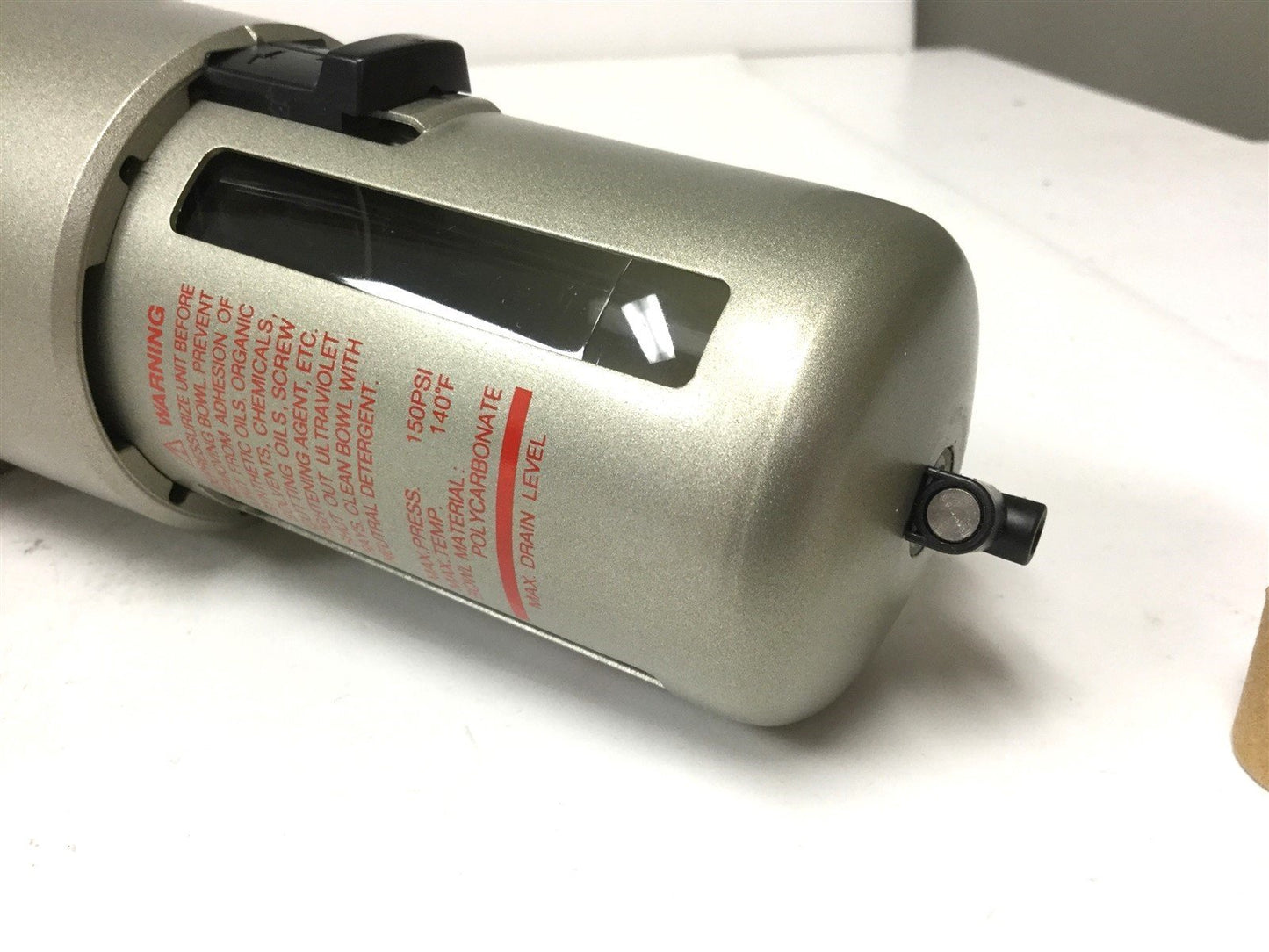 New SMC AF50-N06-RZ Pneumatic Filter, Ports: 3/4" NPT, Pressure: 150psi (1MPa)