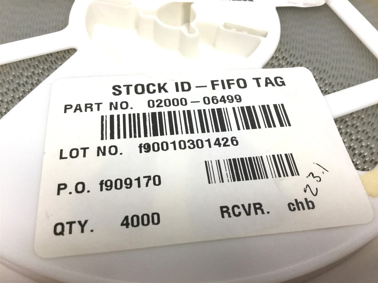 New Lot of 4000 New Kemet C0805C471J1GACTU Multilayer Ceramic Capacitor, 470 pF 100V