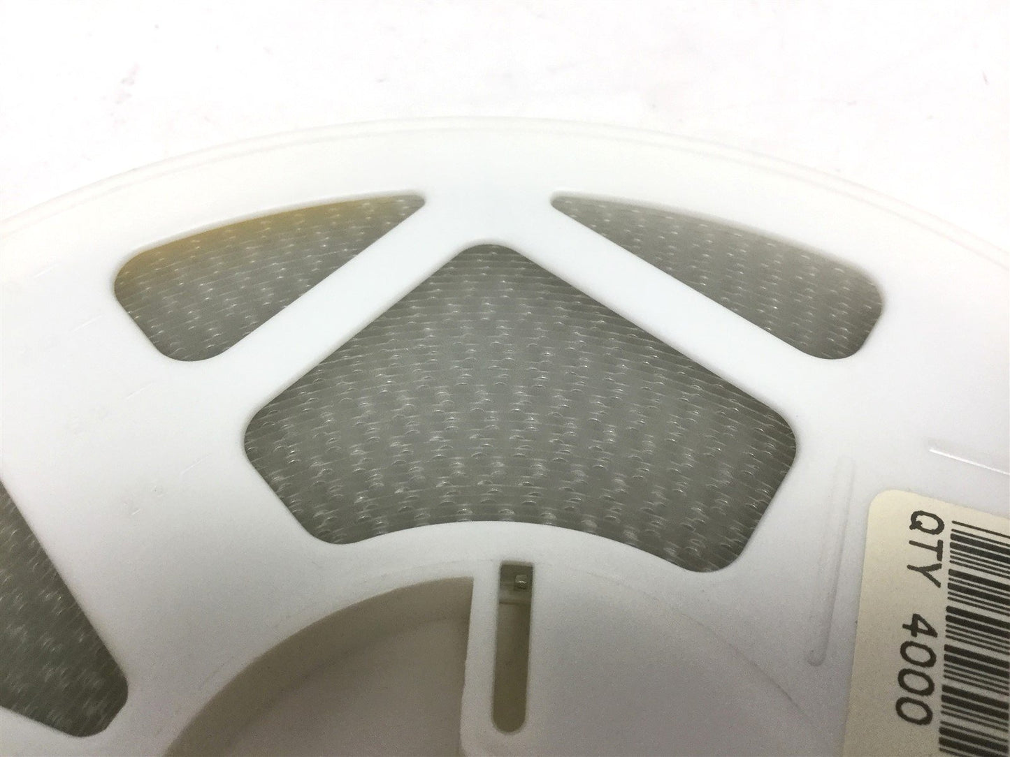 New Lot of 4000 New Kemet C0805C471J1GACTU Multilayer Ceramic Capacitor, 470 pF 100V