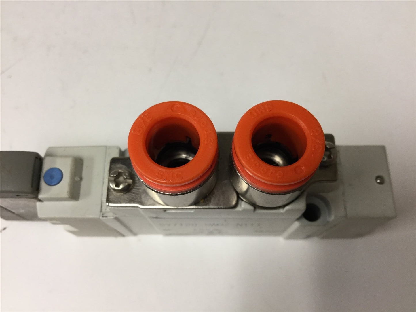 Used SMC SY7120-5WOZ-N11T Solenoid Valve, 2-Position 5-Ports, Voltage: 24VDC