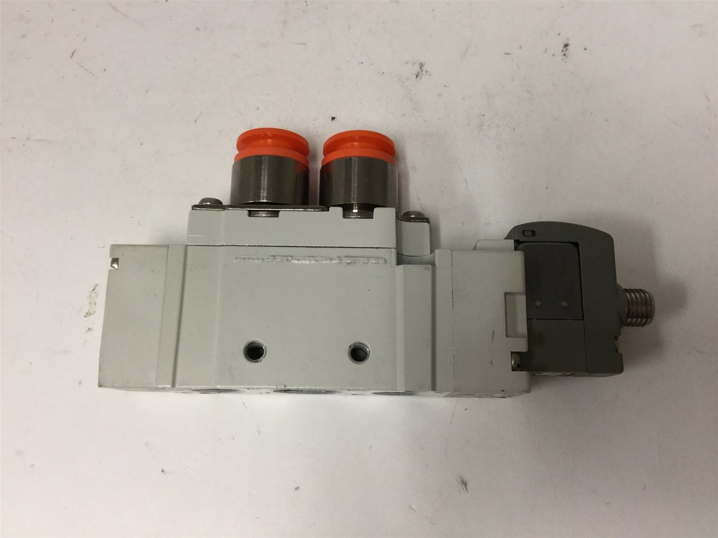 Used SMC SY7120-5WOZ-N11T Solenoid Valve, 2-Position 5-Ports, Voltage: 24VDC