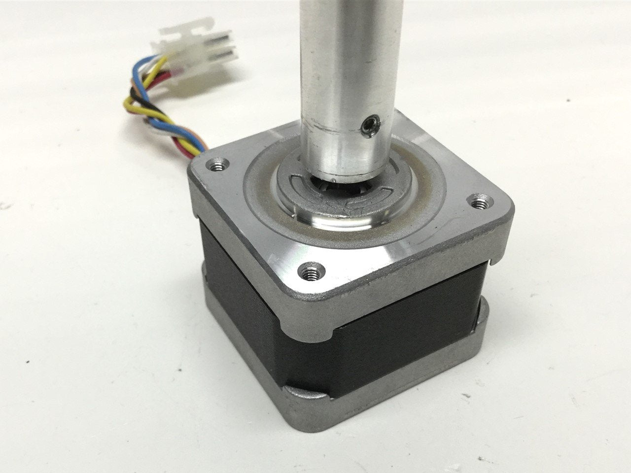 Used Sanyo Denki SH1421-0642 SANMOTION F Stepping Stepper Motor 1.6A, 0.9ø/step