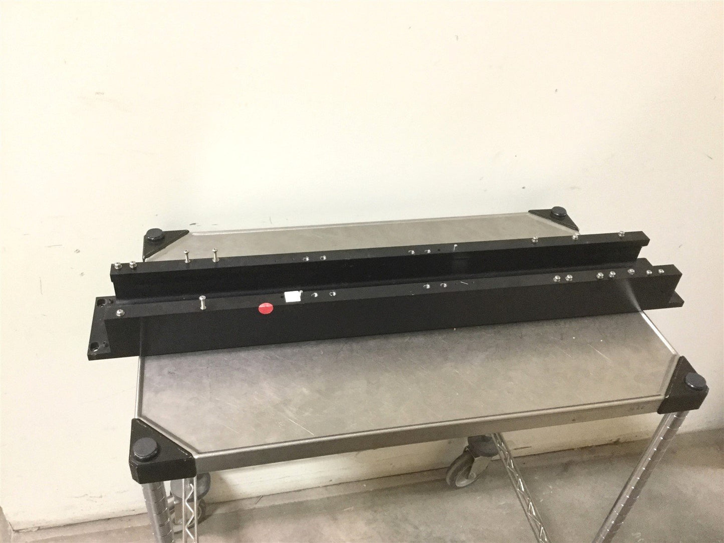 Used Laser Bench/Rail, 6 Mounting Plate Positions, L: 34.6875", W: 4.5", H: 2.75"
