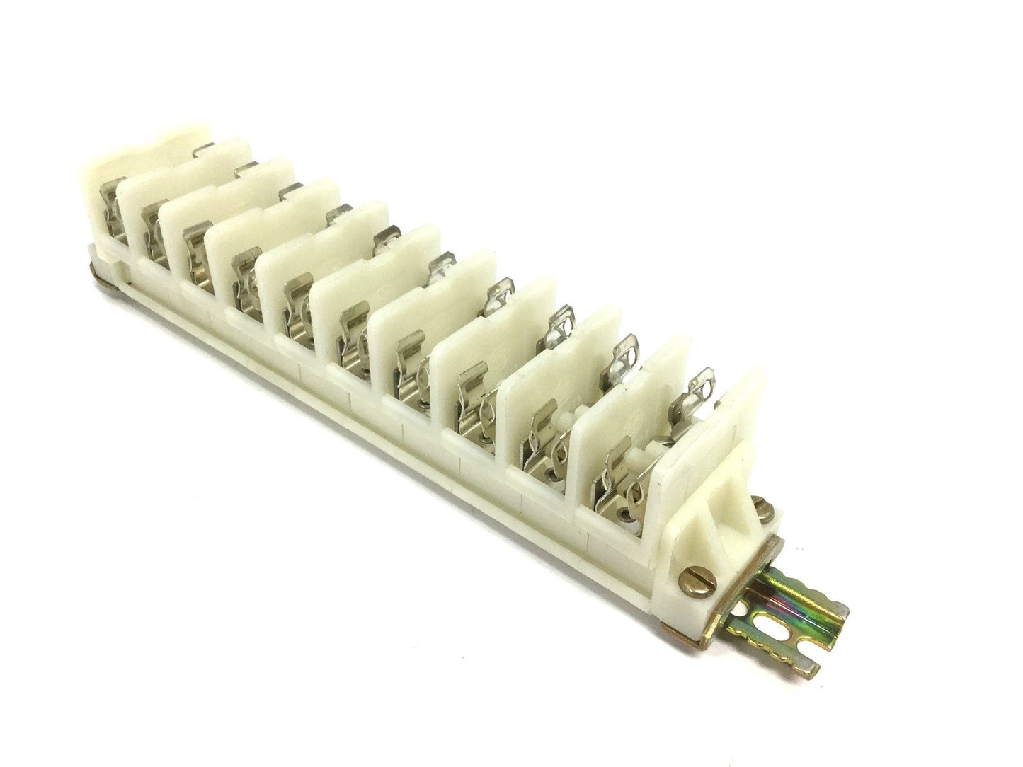 Used Allen Bradley 1492CE6 Terminal Block Fuse Holder Amperage: 10A, Voltage: 600V