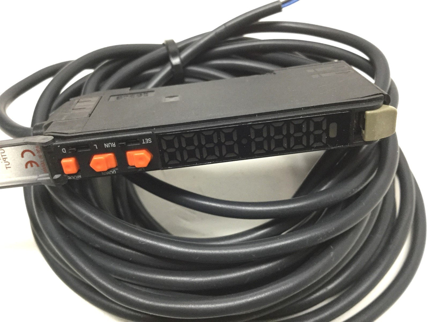 Used Omron E3X-DA6-S Digital Fiber Optic Sensor Photoelectric Switch NPN 12-24VDC