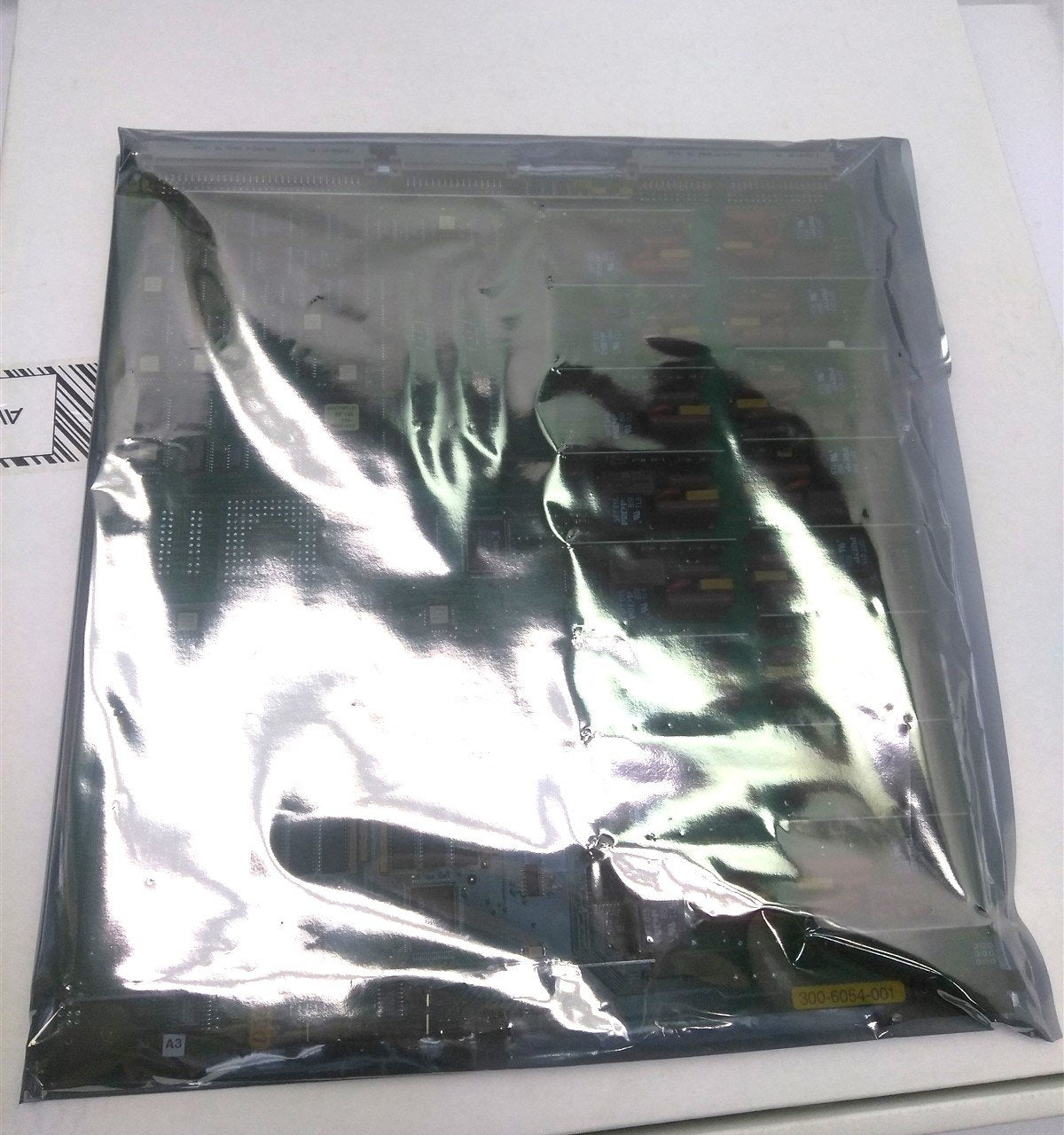 New Octel 300-6054-001 Loopstart Telephone Line Interface Card, 16-Port, DLIC16