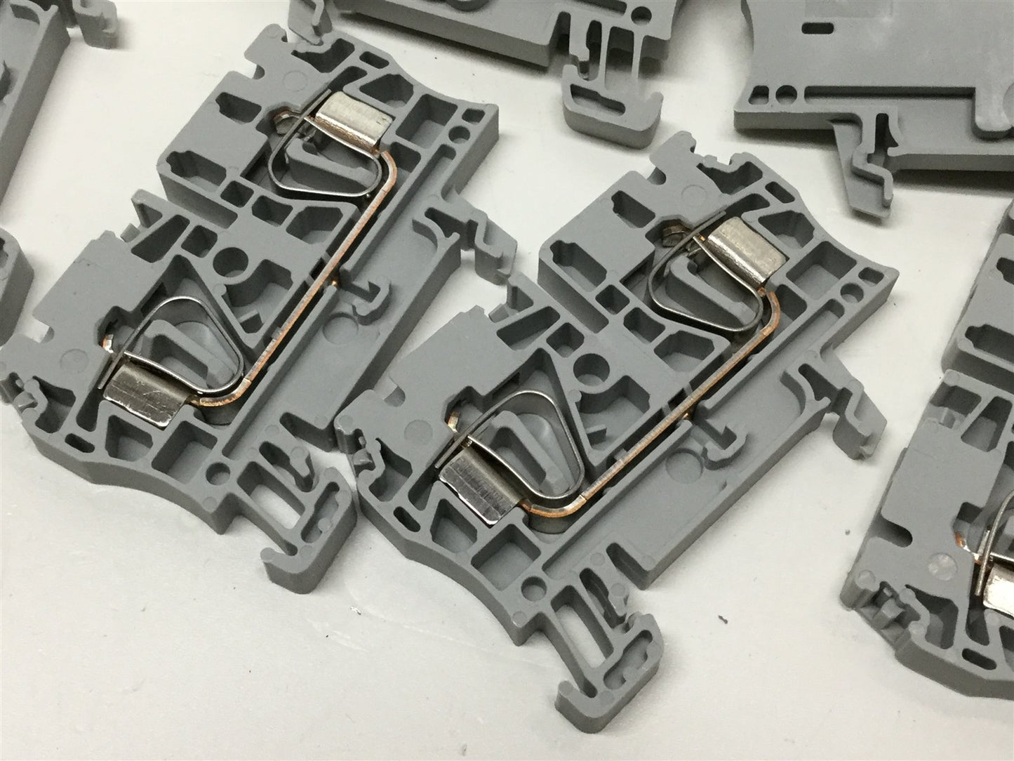Used Lot of 35 AB Allen Bradley 1492-L4 Spring Clamp Screwless Terminal Blocks, Gray