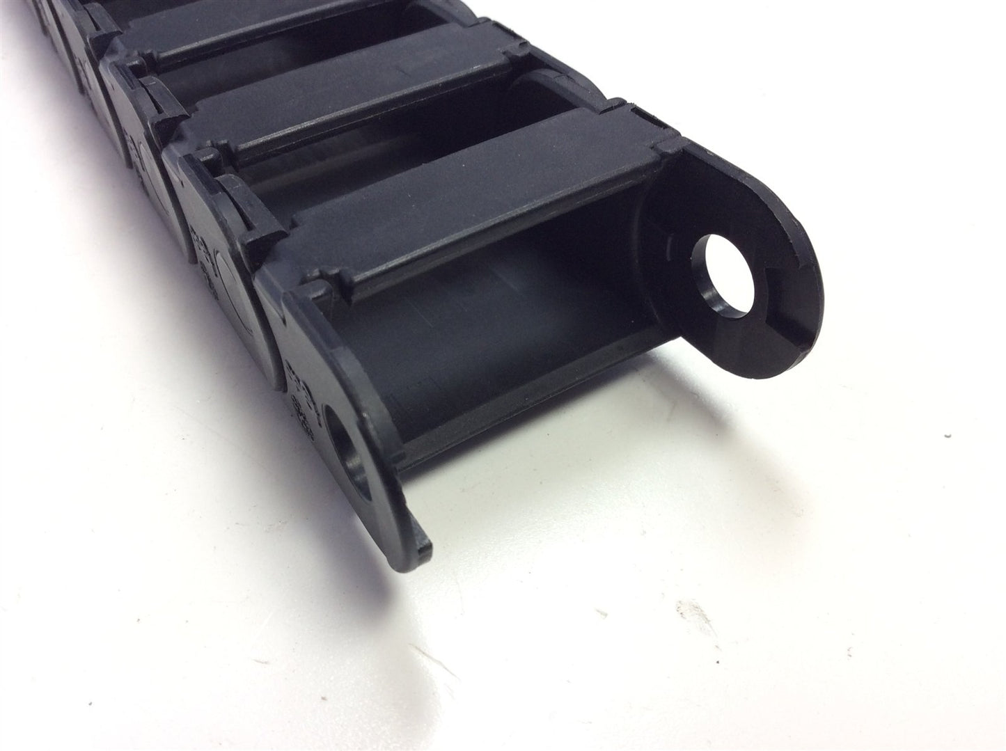 Used Igus 14.3.075 Energy E-Chain Cable Carrier ID: 1.50"W 0.80"H 37"L Bend: 4.75"
