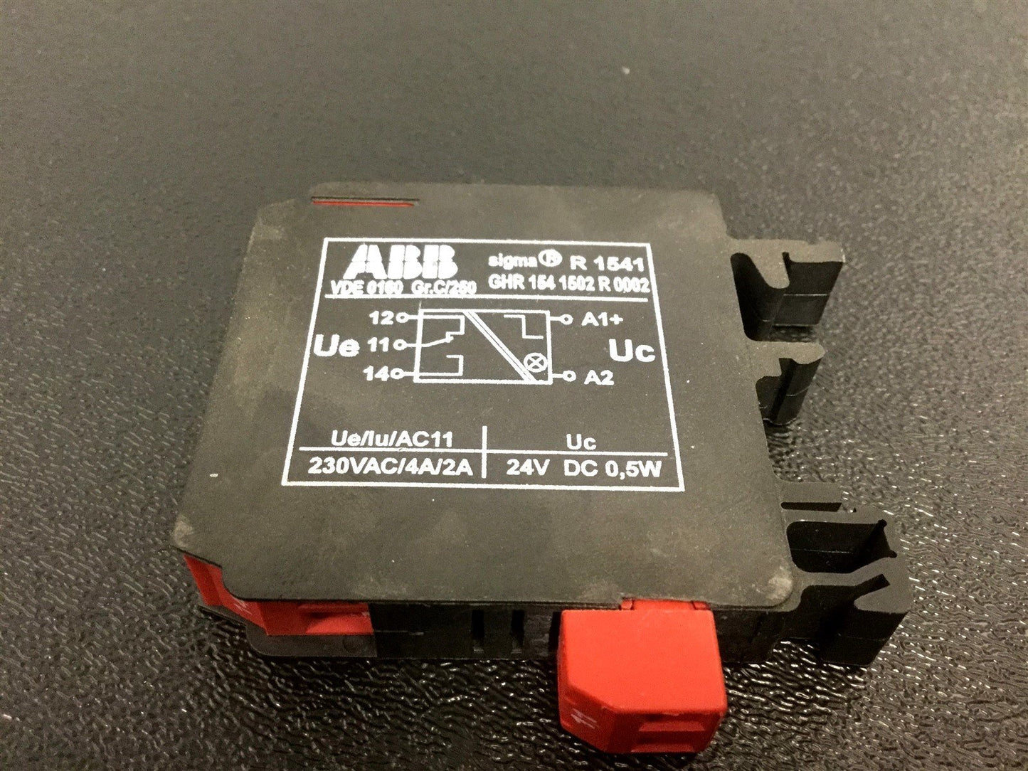 Used ABB GHR 154 1501 R0002 Output Relay, Voltage: 24VDC, Contacts: 230VAC, 4A/2A