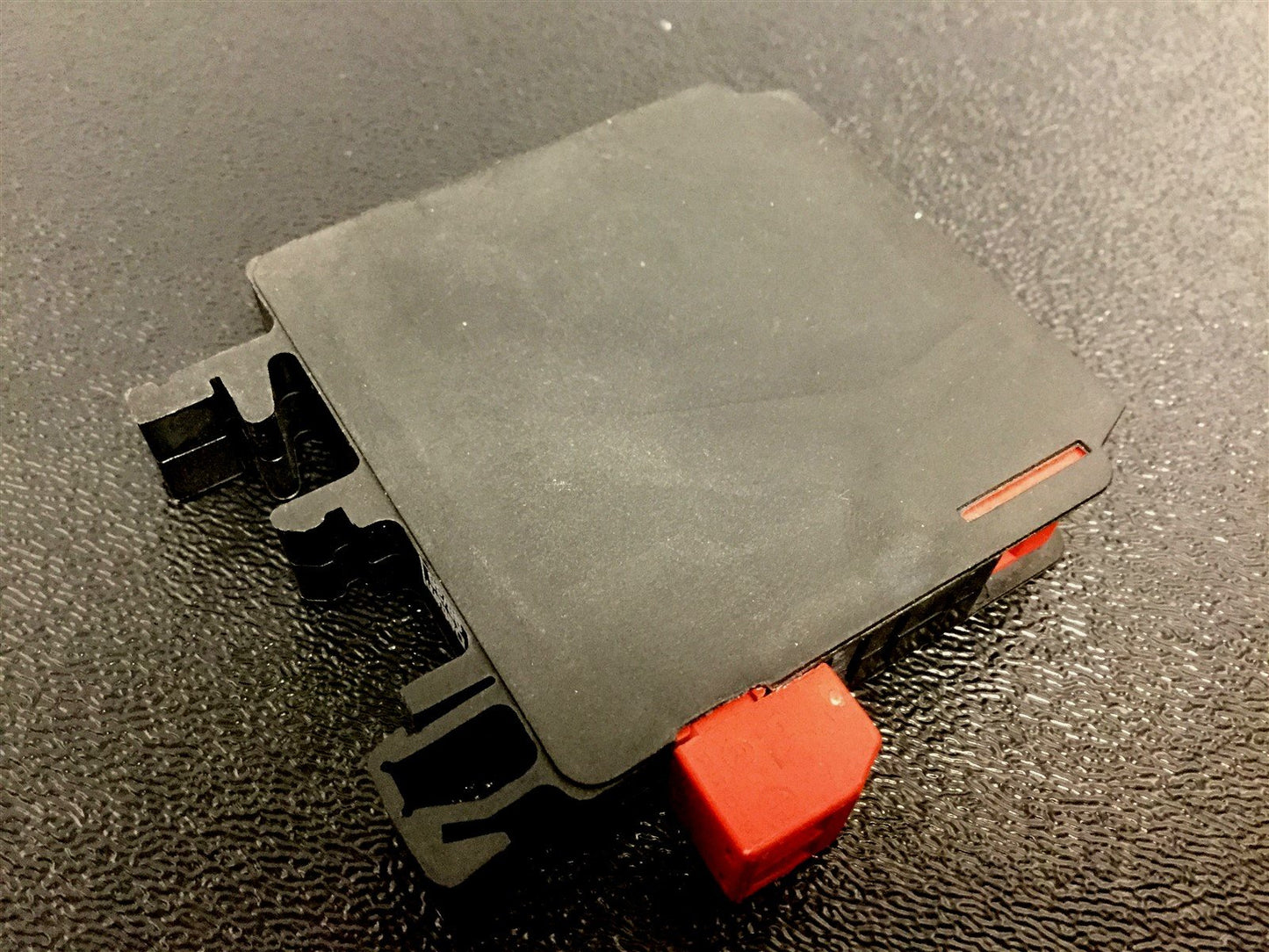 Used ABB GHR 154 1501 R0002 Output Relay, Voltage: 24VDC, Contacts: 230VAC, 4A/2A