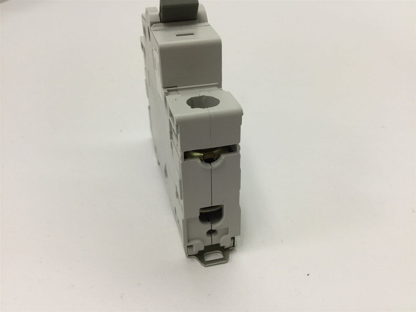 Used Lot of 5 Cutler Hammer WMS1C04 Circuit Breakers, 1-Pole, Rating: 240VAC 4A